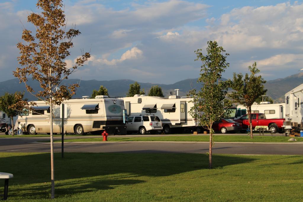Pony Express Rv Resort North Salt Lake Pokoj fotografie
