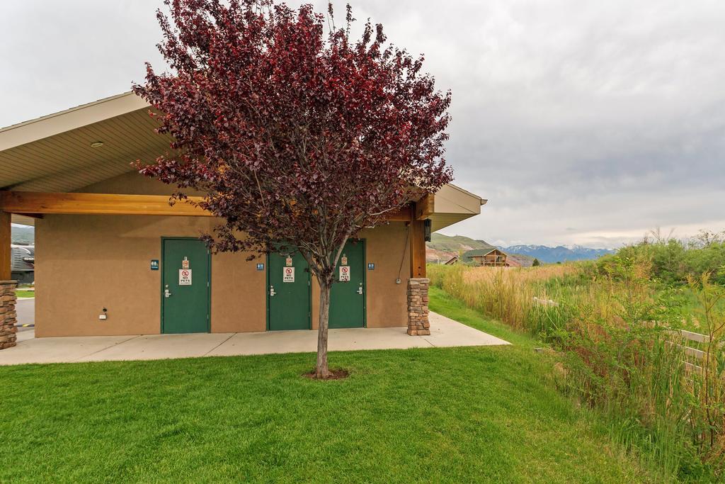 Pony Express Rv Resort North Salt Lake Exteriér fotografie