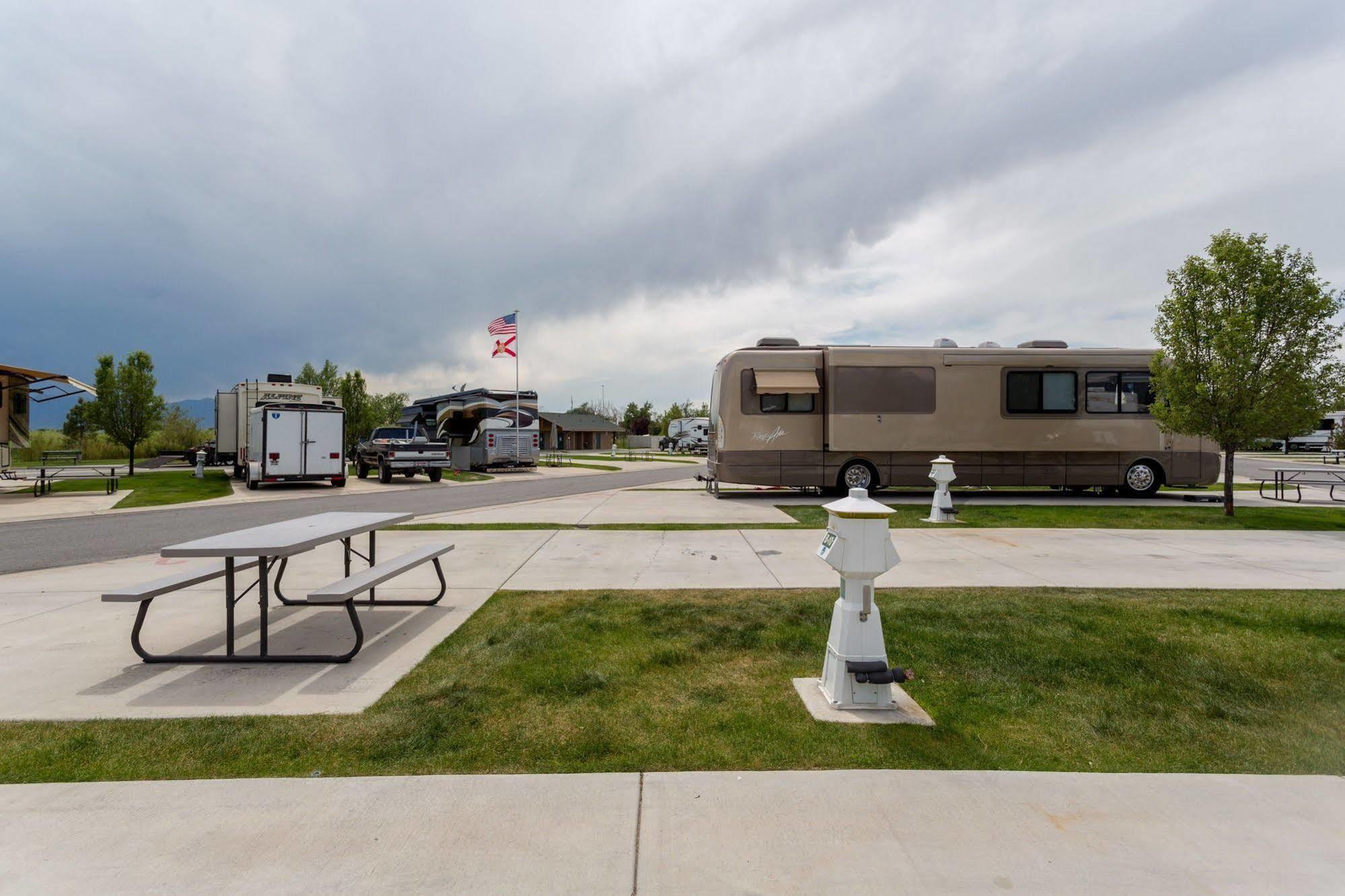 Pony Express Rv Resort North Salt Lake Exteriér fotografie